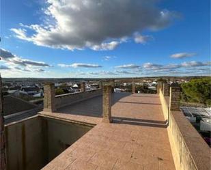 Vista exterior de Casa o xalet en venda en Carrión de los Céspedes