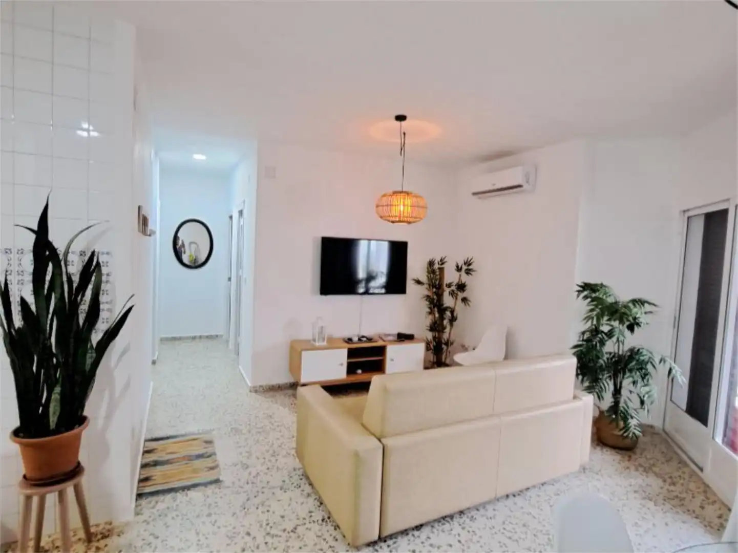 Sala de estar de Piso de alquiler en Sanlúcar de Barrameda con Aire acondicionado, Calefacción y Amueblado