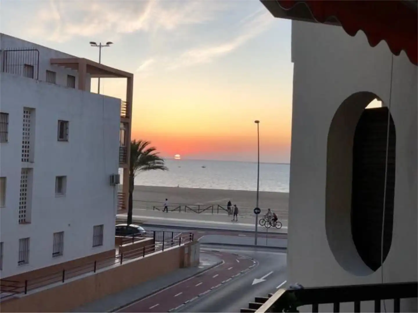Vista exterior de Piso de alquiler en Sanlúcar de Barrameda con Aire acondicionado, Calefacción y Amueblado