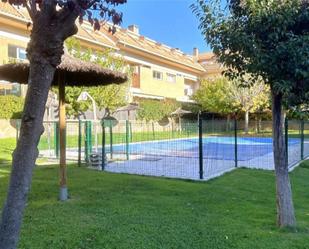 Swimming pool of House or chalet for sale in Torrelodones  with Air Conditioner, Terrace and Swimming Pool