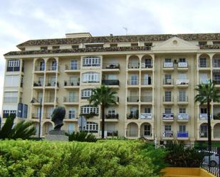 Vista exterior de Oficina de lloguer en Estepona