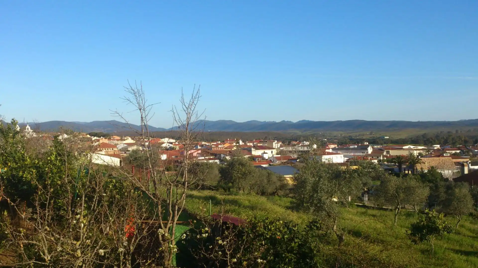 Casa o chalet en venta en Calleja San Pedro, 17, La Codosera Vista exterior de Casa o chalet en venta en La Codosera con Aire acondicionado, Calefacción y Jardín privado
