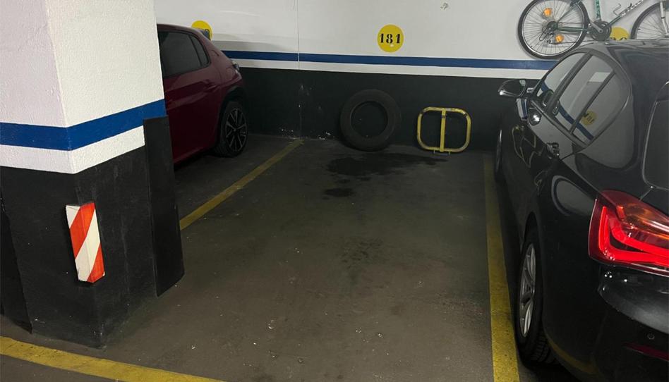 Photo 1 of Garage to rent in Carrer de Mendel, 5, Sarrià, Barcelona