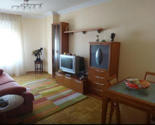 Living room of Flat to rent in Burgos Capital  with Heating, Parquet flooring and Storage room