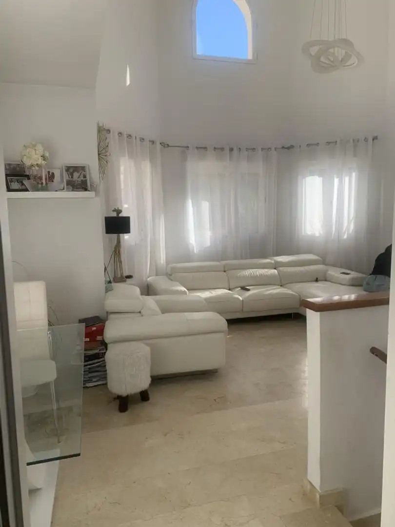 Sala de estar de Casa o chalet en venta en Salobreña con Aire acondicionado, Calefacción y Parquet