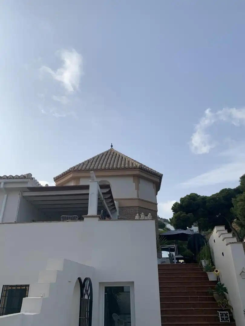 Vista exterior de Casa o chalet en venta en Salobreña con Aire acondicionado, Calefacción y Parquet