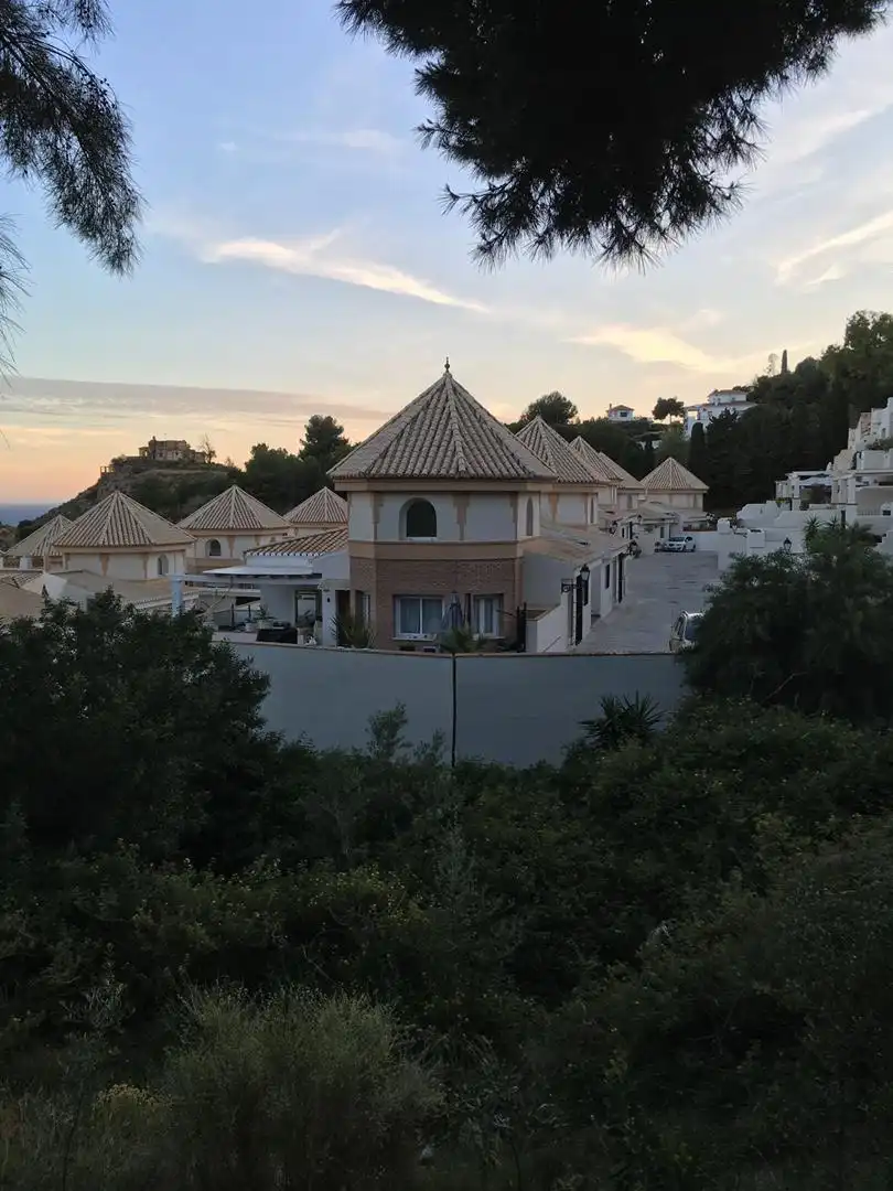 Vista exterior de Casa o chalet en venta en Salobreña con Aire acondicionado, Calefacción y Parquet