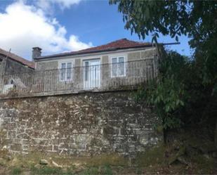 Vista exterior de Casa o xalet en venda en O Irixo amb Jardí privat, Terrassa i Traster