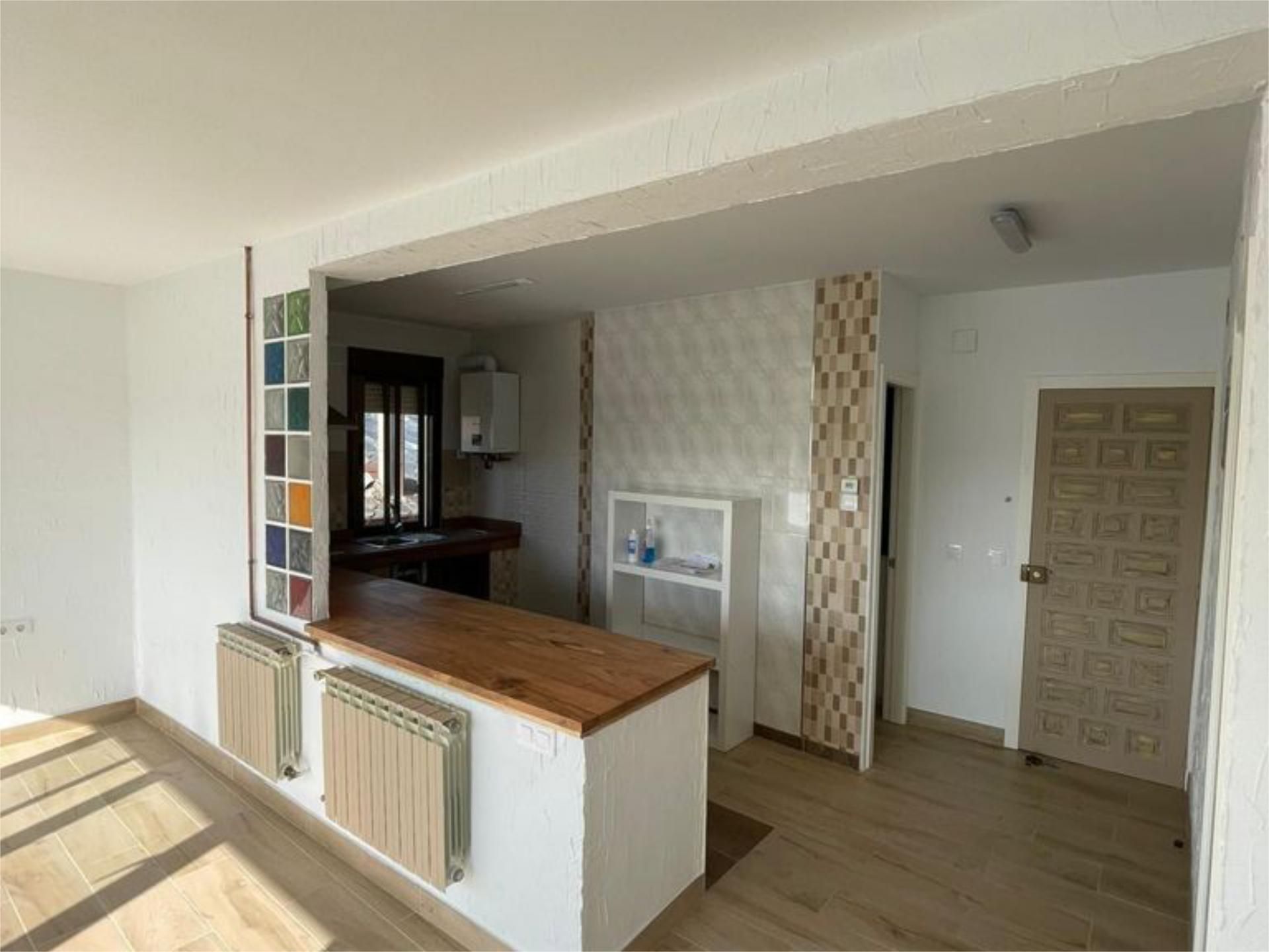 Kitchen of Apartment for sale in Cacabelos