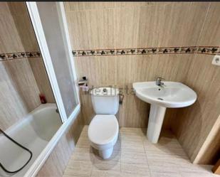 Bathroom of Flat to rent in Carcaixent