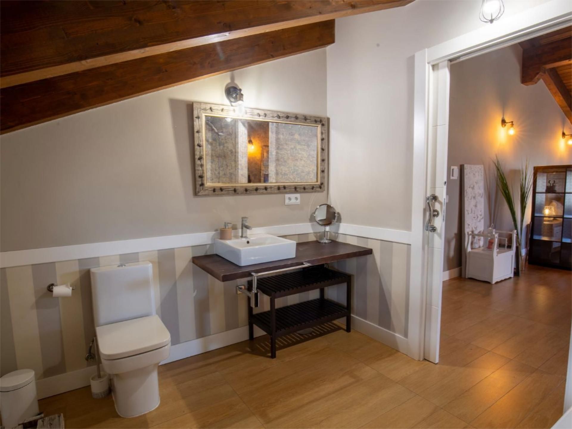 Bathroom of House or chalet for sale in Espirdo  with Terrace