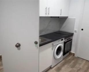 Study to rent in Avenida de Velázquez, 13, Girón - Las Delicias