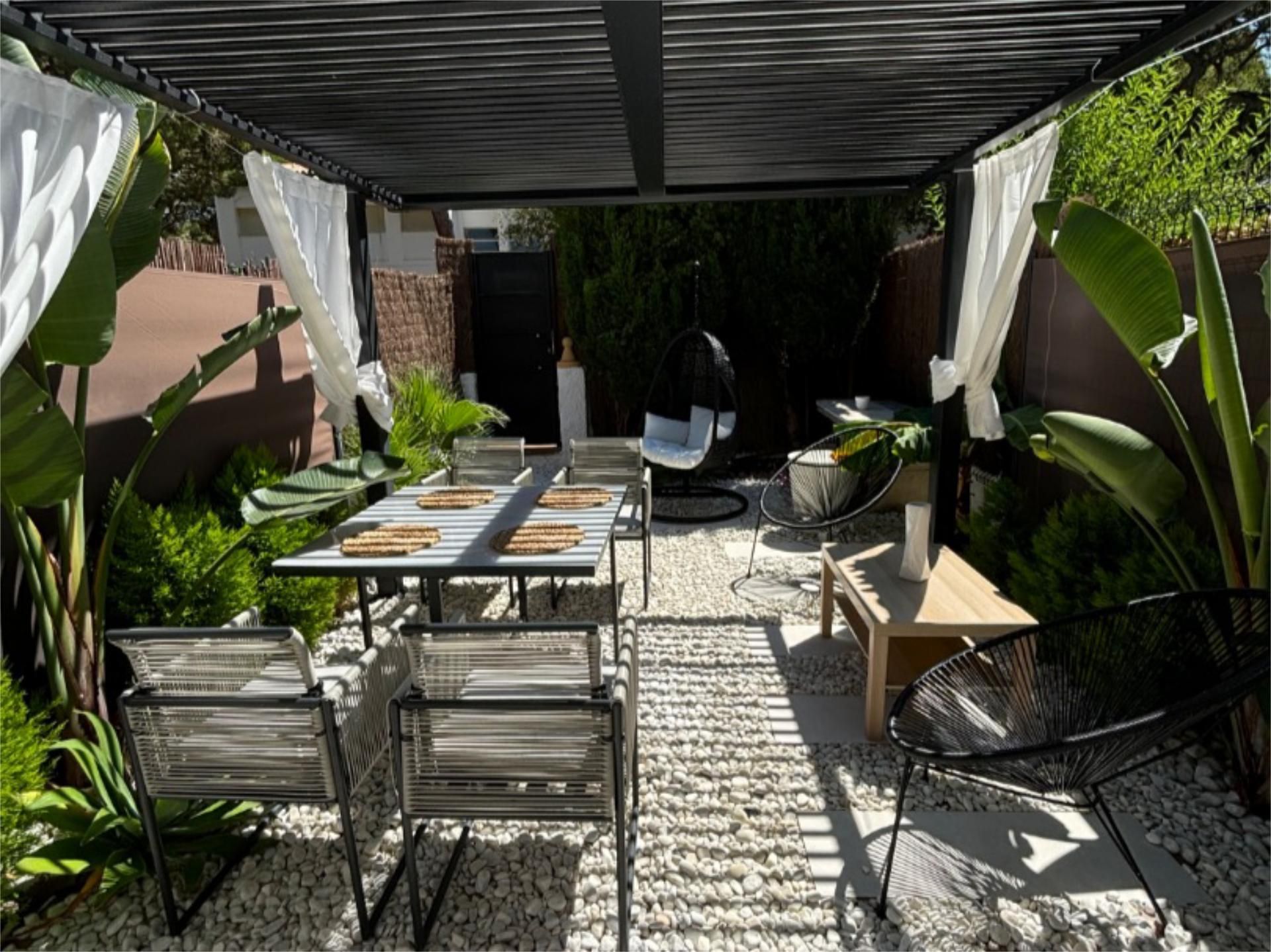 Terraza de Casa adosada en venta en Marbella con Aire acondicionado, Calefacción y Jardín privado