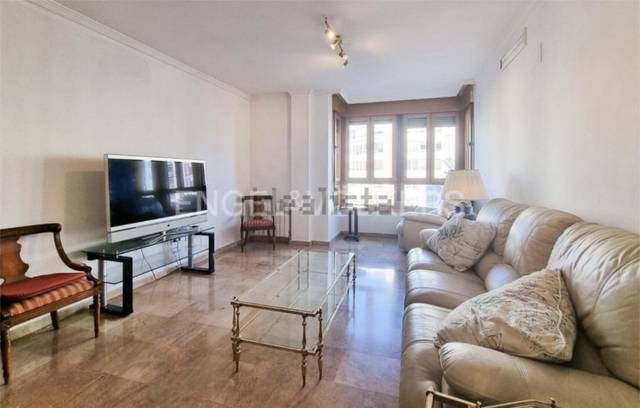 Piso en Alquiler en Gran Via de les Germanies, 17 en Russafa