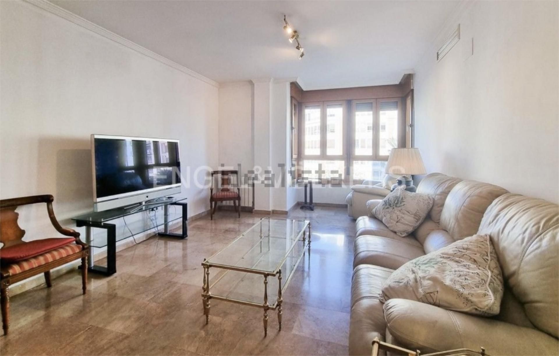 Living room of Flat to rent in  Valencia Capital  with Air Conditioner and Balcony