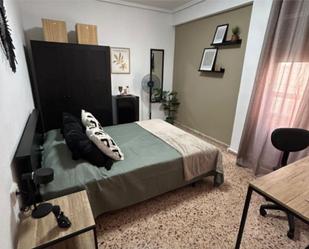 Bedroom of Flat to share in Benetússer  with Terrace and Furnished