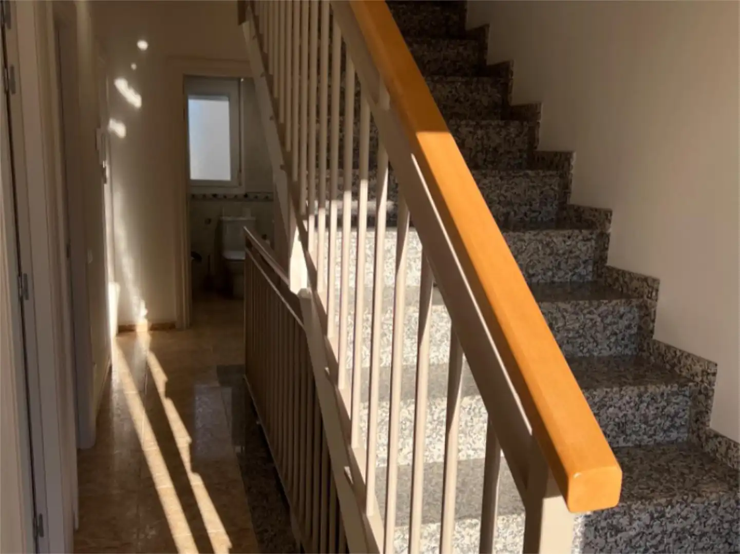 Einfamilien-Reihenhaus zum Verkauf in Carrer Pau Casals, 28, L'Ampolla Einfamilien-Reihenhaus zum Verkauf in L'Ampolla mit Klimaanlage, Heizung und Terrasse