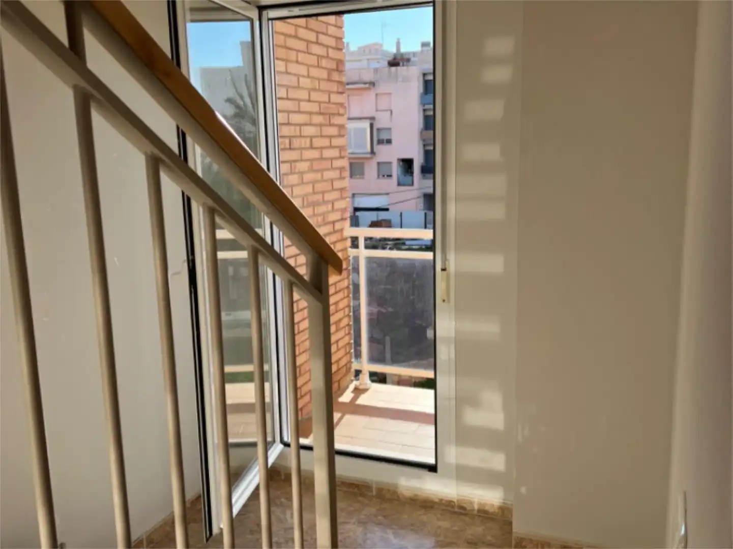 Einfamilien-Reihenhaus zum Verkauf in Carrer Pau Casals, 28, L'Ampolla Terrasse von Einfamilien-Reihenhaus zum Verkauf in L'Ampolla mit Klimaanlage, Heizung und Terrasse