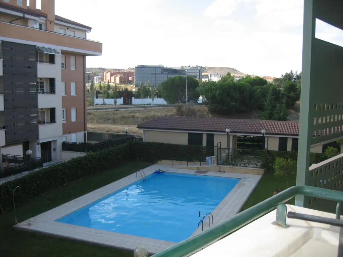Habitación en Calle Regato, 1, Arroyo Piscina de Piso para compartir en Arroyo de la Encomienda con Trastero, Piscina y Amueblado