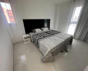 Bedroom of Flat for sale in Reus  with Air Conditioner, Terrace and Balcony