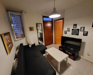 Living room of Flat for sale in  Madrid Capital