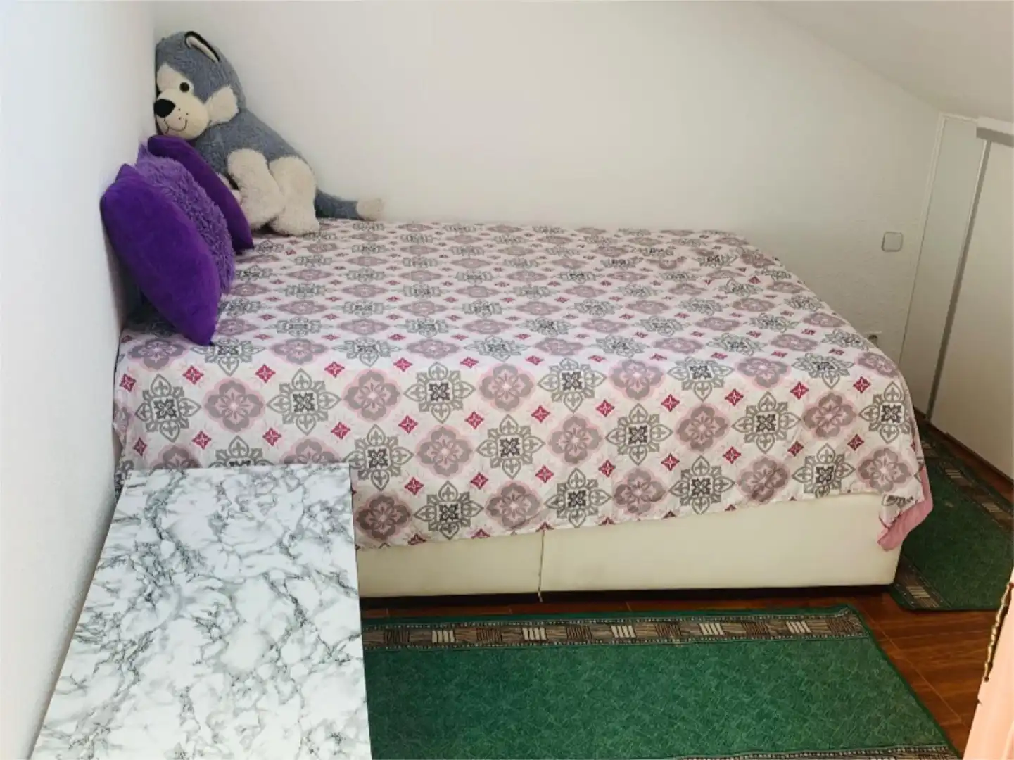 Habitació a Calle Veracruz, 6, Casco Antiguo Dormitori de Àtic per a compartir en Galapagar