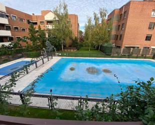 Swimming pool of Flat for sale in Pozuelo de Alarcón  with Heating, Private garden and Terrace