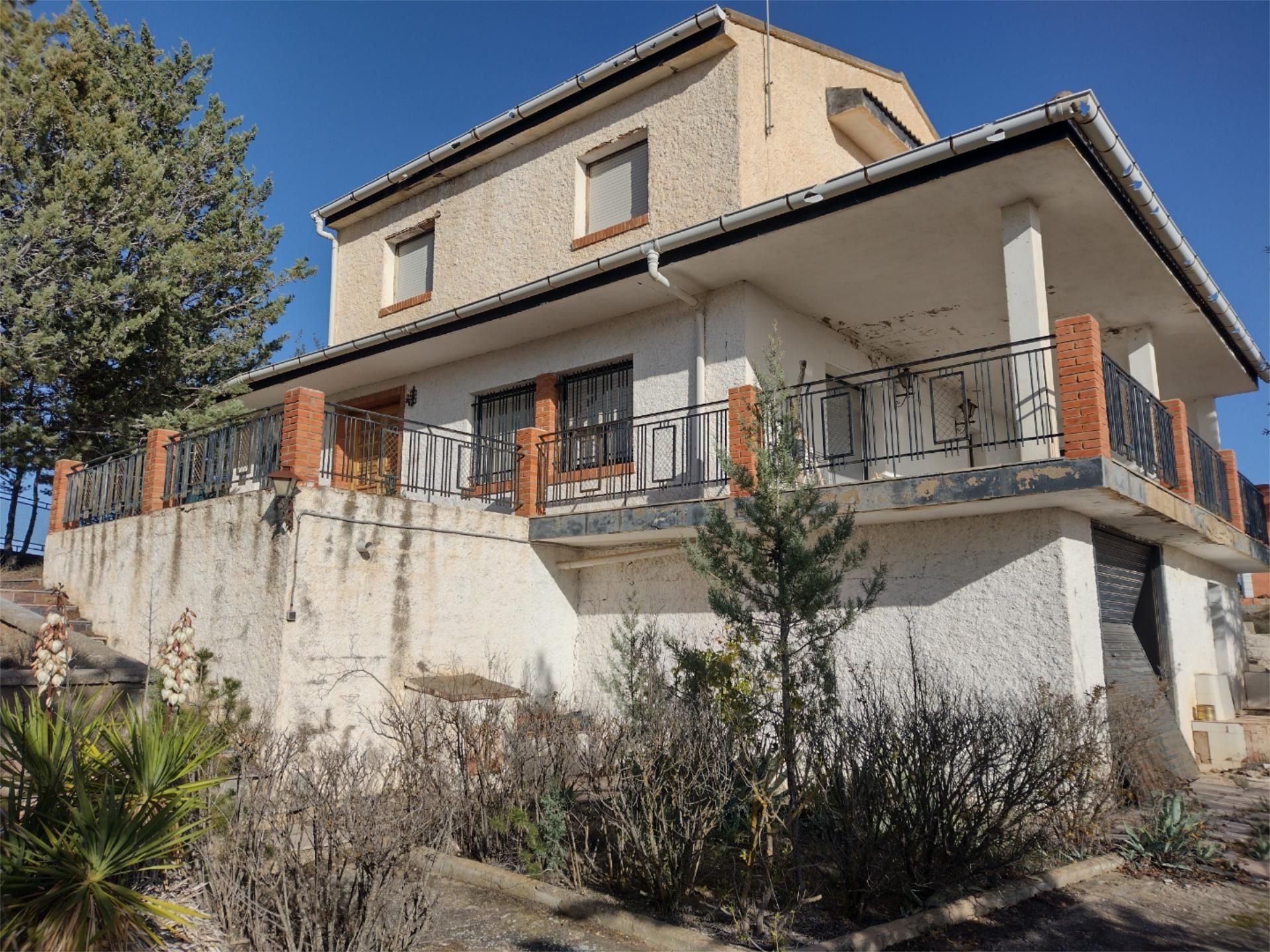 Exterior view of Flat for sale in  Teruel Capital  with Private garden, Terrace and Storage room