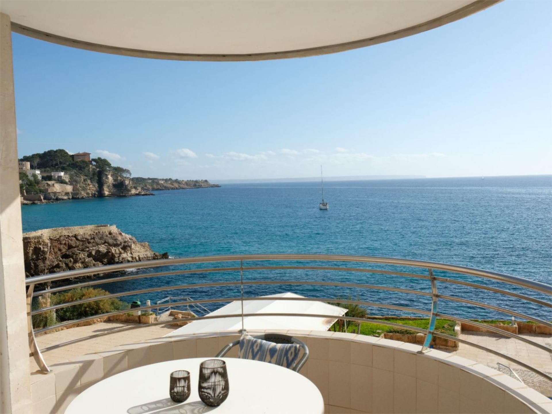 Terrassa de Apartament en venda en  Palma de Mallorca amb Terrassa, Piscina i Balcó