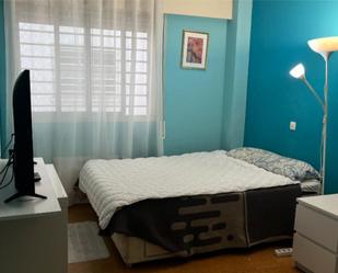 Bedroom of Flat to share in  Madrid Capital  with Heating, Parquet flooring and Terrace