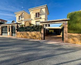 Vista exterior de Casa o xalet en venda en Gójar amb Aire condicionat, Terrassa i Piscina