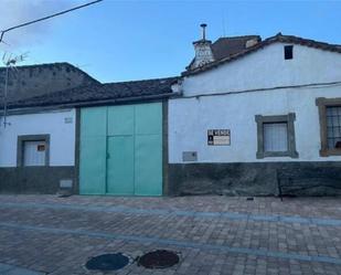 Vista exterior de Casa o xalet en venda en Santa María del Berrocal