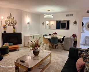 Living room of Flat to rent in Marbella  with Air Conditioner, Terrace and Swimming Pool