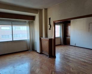 Living room of Flat for sale in  Madrid Capital  with Balcony