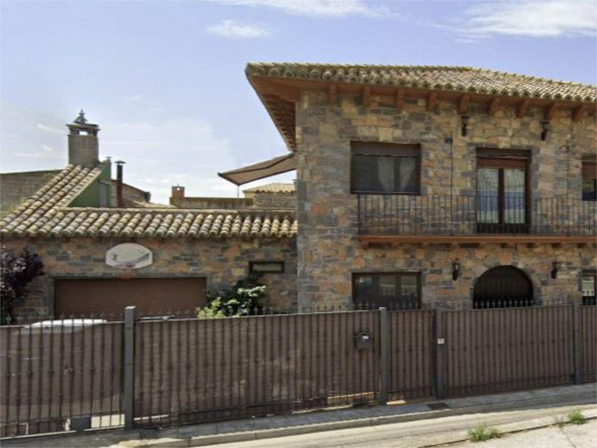 Exterior view of House or chalet for sale in Alfajarín  with Air Conditioner, Terrace and Balcony