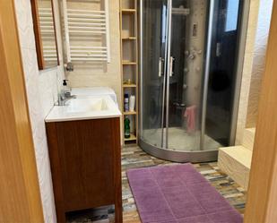 Bathroom of Study to rent in Mont-roig del Camp  with Air Conditioner, Heating and Private garden