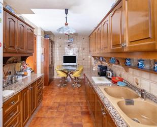 Kitchen of Flat for sale in  Granada Capital  with Balcony