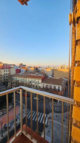 Piso en Venta en Carrer de Martí Grajales, 12 en El Cabanyal - El Canyamelar