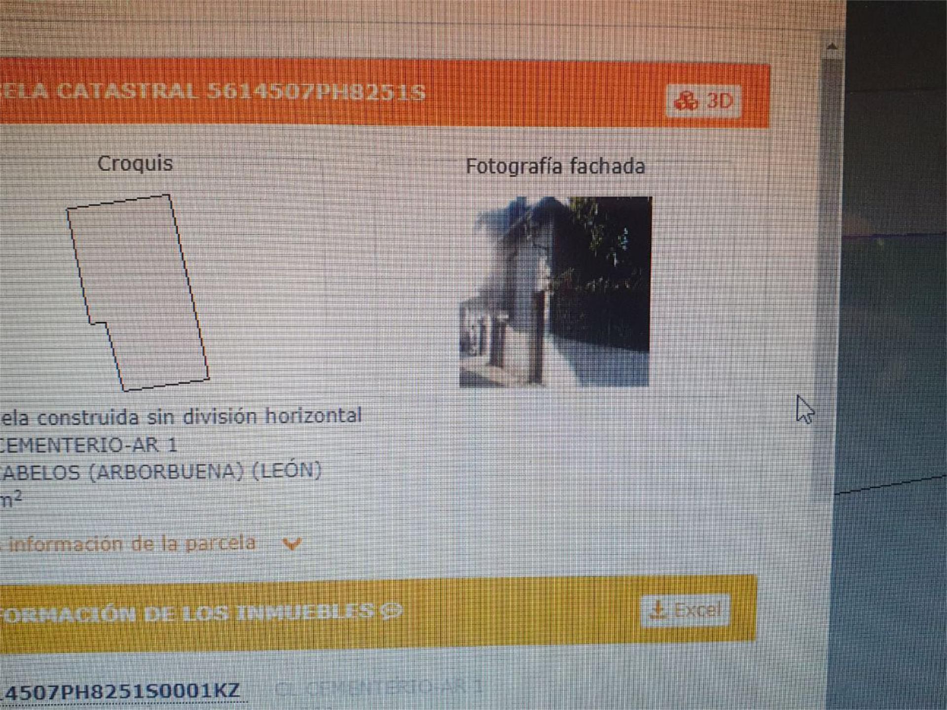 Casa adosada en venta en Cacabelos