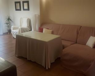 Sala d'estar de Pis per a compartir en Villanueva de la Serena amb Terrassa, Traster i Moblat