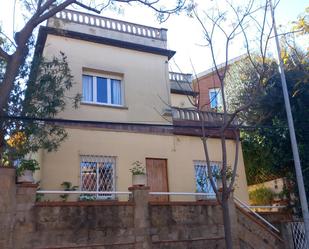 Exterior view of House or chalet for sale in Sant Just Desvern  with Air Conditioner, Heating and Private garden