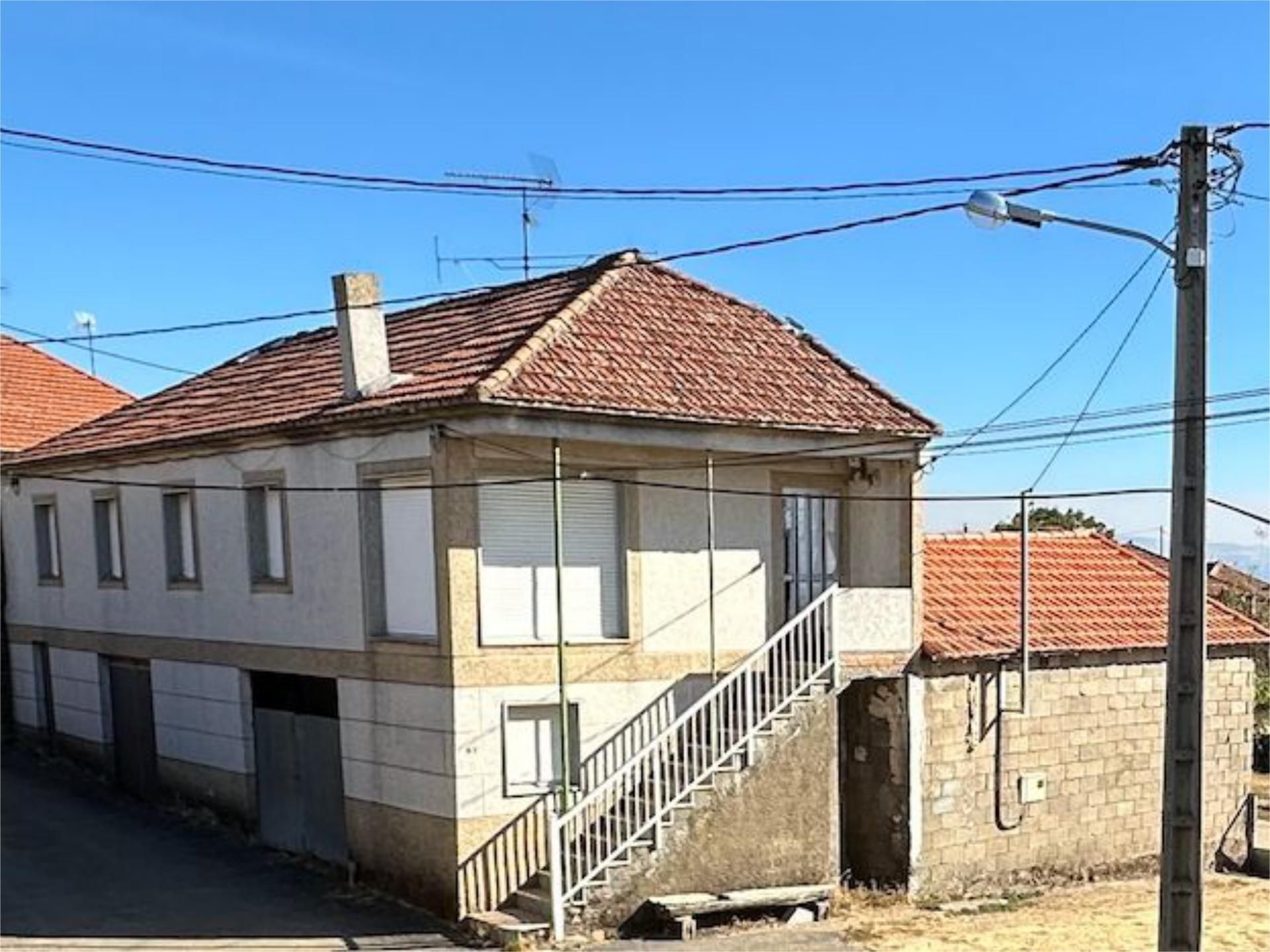 Vista exterior de Casa o xalet en venda en Vilardevós amb Balcó