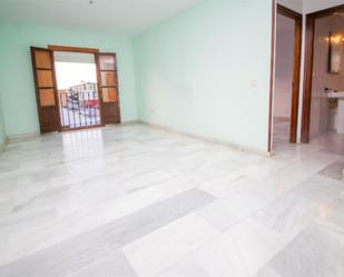 Flat for sale in La Línea de la Concepción  with Balcony