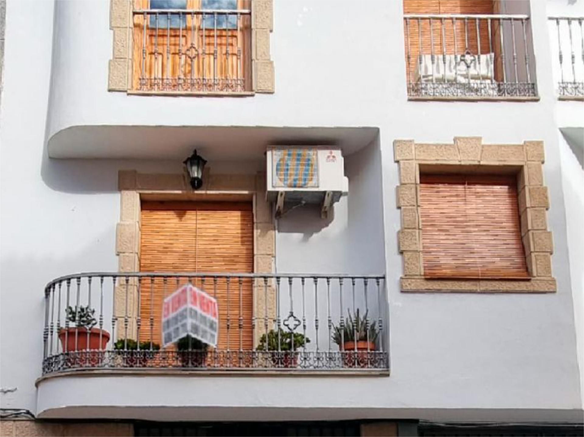 Exterior view of Single-family semi-detached for sale in Torre del Campo  with Air Conditioner, Heating and Terrace