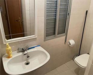 Bathroom of House or chalet for sale in Salcedillo  with Furnished