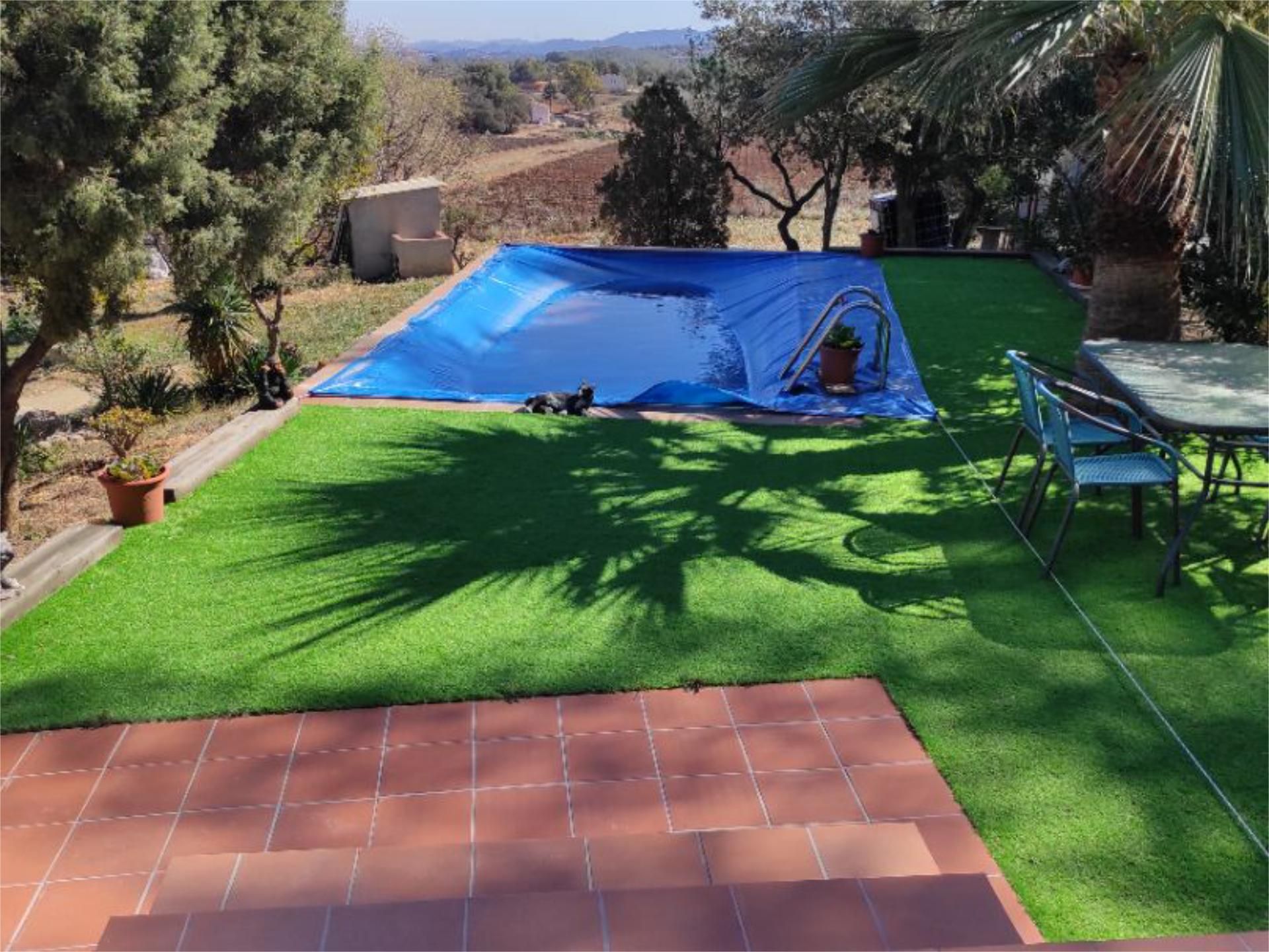 Schwimmbecken von Country house zum verkauf in Sant Pere de Riudebitlles mit Klimaanlage, Heizung und Privatgarten