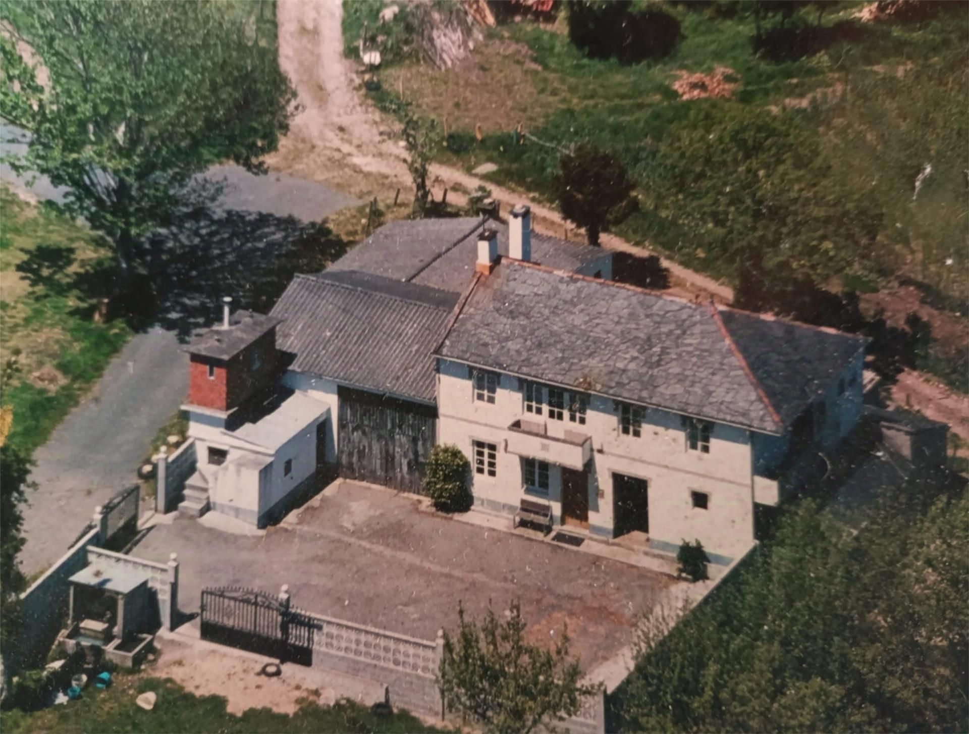 Vista exterior de Finca rústica en venda en Xermade amb Jardí privat, Forn i Rentadora