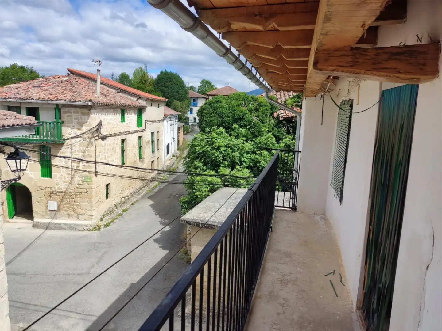 Casa adosada en venta en Calle Abanto, 30, Valle de Tobalina Vista exterior de Casa adosada en venta en Valle de Tobalina con Calefacción, Parquet y Trastero