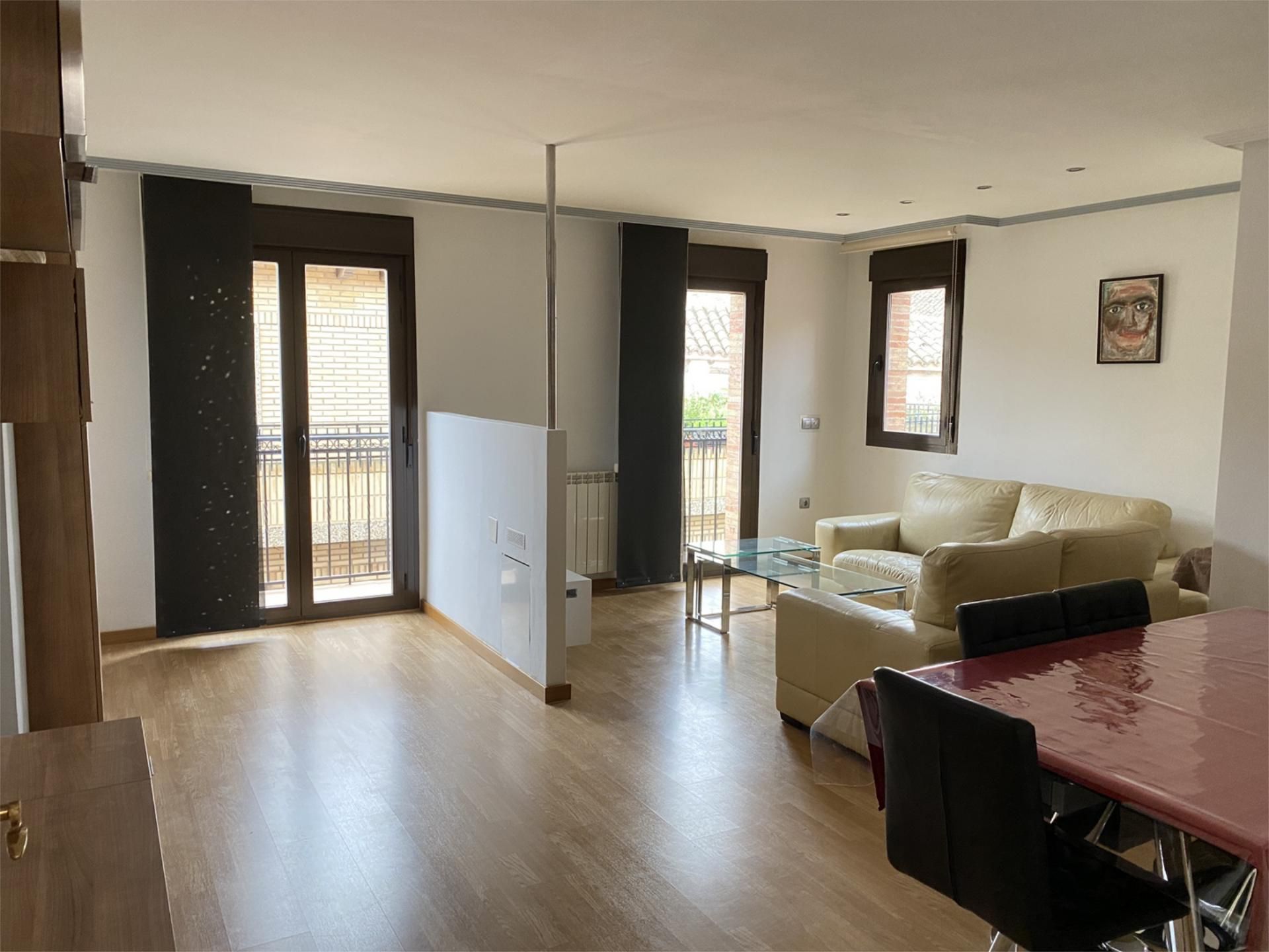 Living room of Flat for sale in Pedrola  with Heating, Parquet flooring and Oven