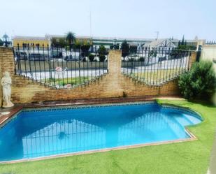 Swimming pool of Single-family semi-detached for sale in Calera y Chozas  with Air Conditioner, Heating and Private garden